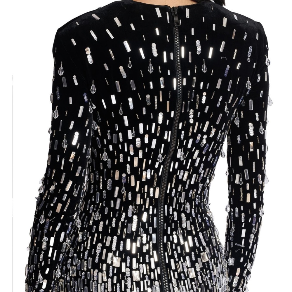 Balmain
Degrade Crystal Mini Dress NWT FR 40 $5950 - Picture 13 of 16
